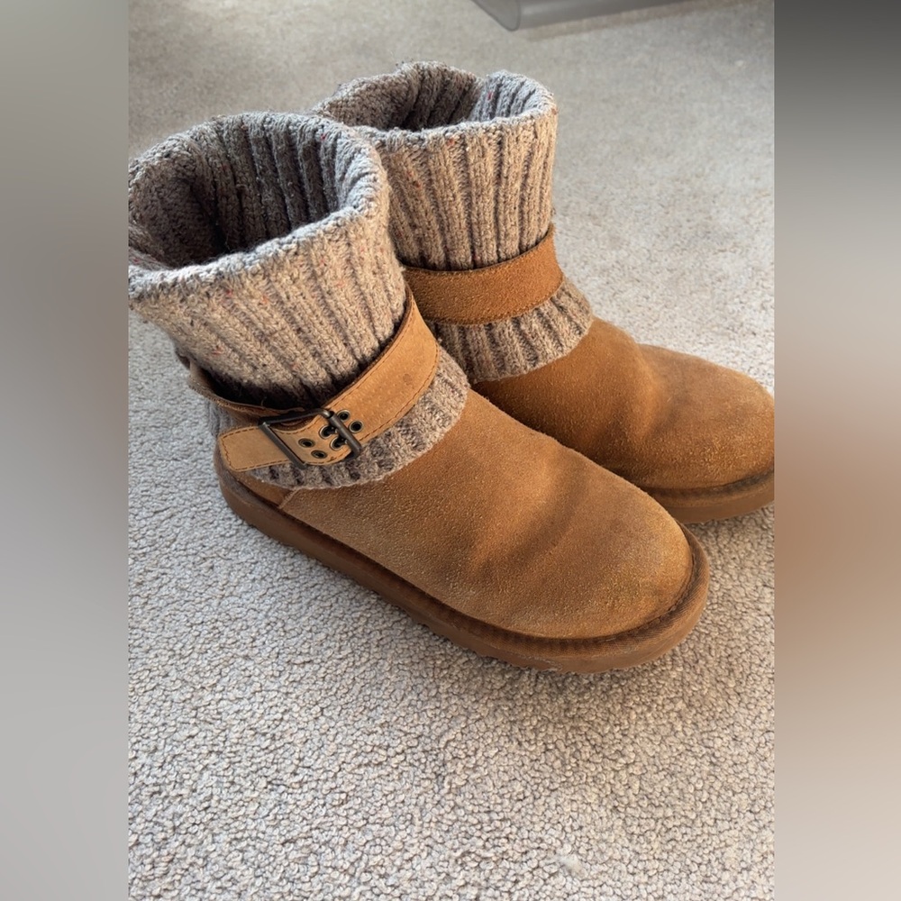 UGG Chestnut Knit-Cuffed Ankle Boot
